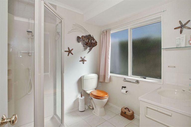 Photo of property in 46 Torkar Road, Clarks Beach, 2122