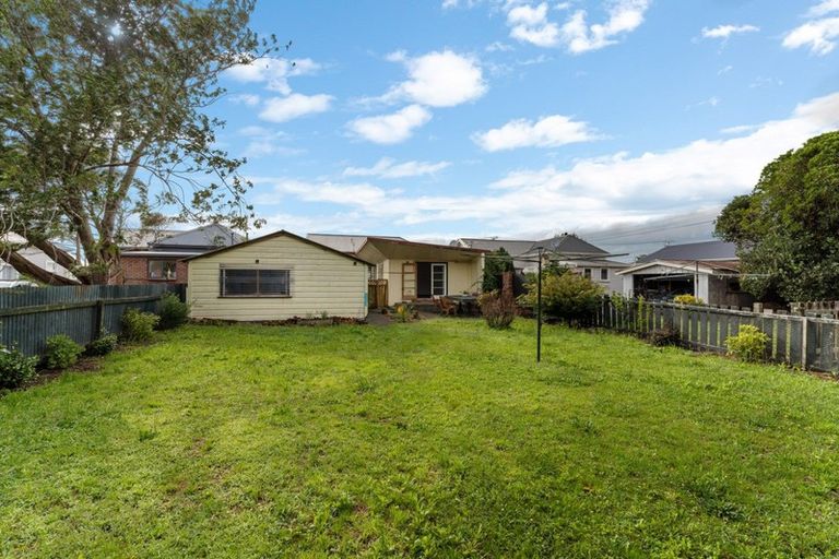 Photo of property in 93 Wilson Street, Hawera, 4610