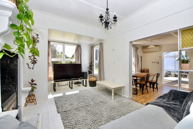 Photo of property in 71 Stanly Street, Eketahuna, 4900