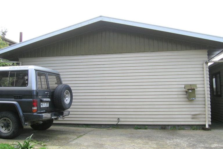 Photo of property in 114 Stewart Drive, Johnsonville, Wellington, 6037