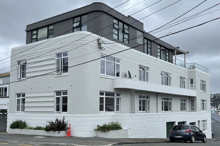 Photo of property in Nissen Court, 11e Hawker Street, Mount Victoria, Wellington, 6011
