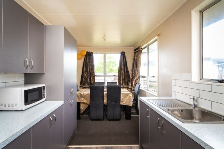 Photo of property in 1 Berwick Street, Flaxmere, Hastings, 4120