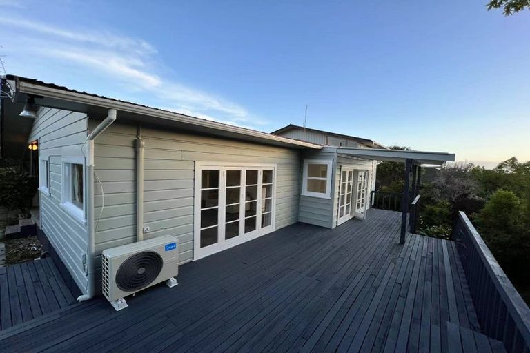 Photo of property in 16 Richards Avenue, Forrest Hill, Auckland, 0620