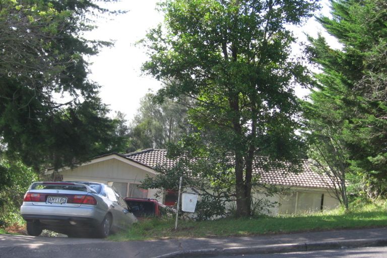 Photo of property in 5 Pisces Road, Glen Eden, Auckland, 0602