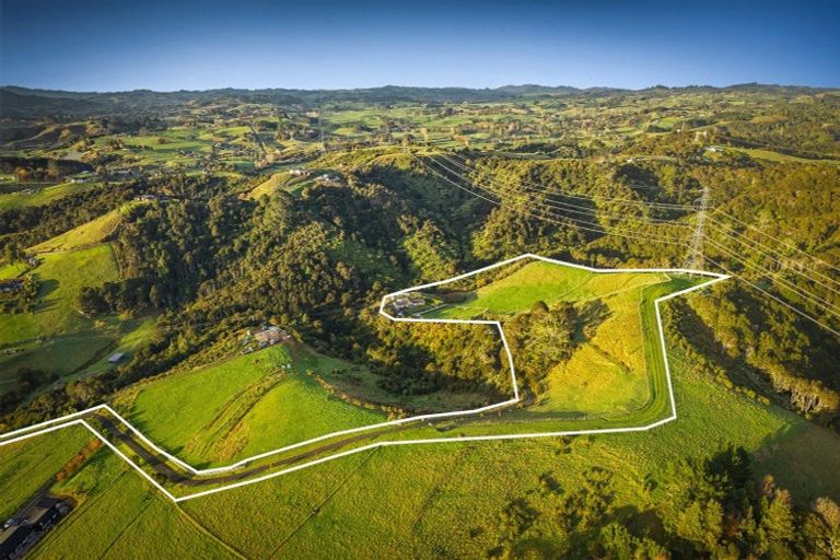 Photo of property in 6 Bridle Way, Hunua, Papakura, 2583