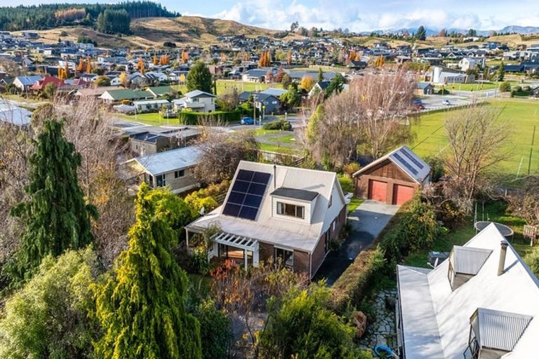 Photo of property in 113 Totara Terrace, Wanaka, 9305