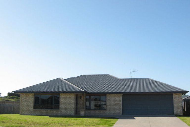 Photo of property in 20 Ohuirehe Road, Coastlands, Whakatane, 3120