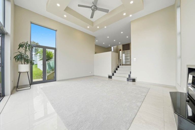 Photo of property in 122 Kittiwake Drive, Schnapper Rock, Auckland, 0632