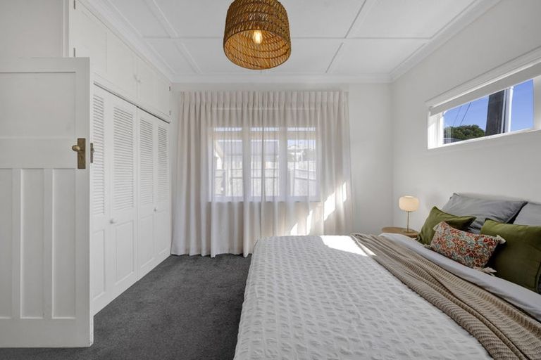 Photo of property in 2 Moana Crescent, Blagdon, New Plymouth, 4310