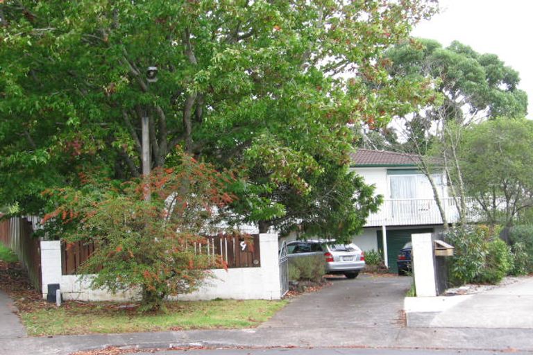 Photo of property in 9 Osmond Court, Sunnyvale, Auckland, 0612