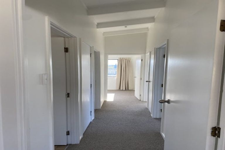 Photo of property in 21 Kiddle Drive, Hilltop, Taupo, 3330