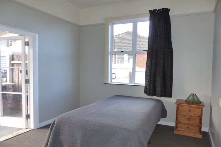 Photo of property in 6 Edward Street, Waimate, 7924