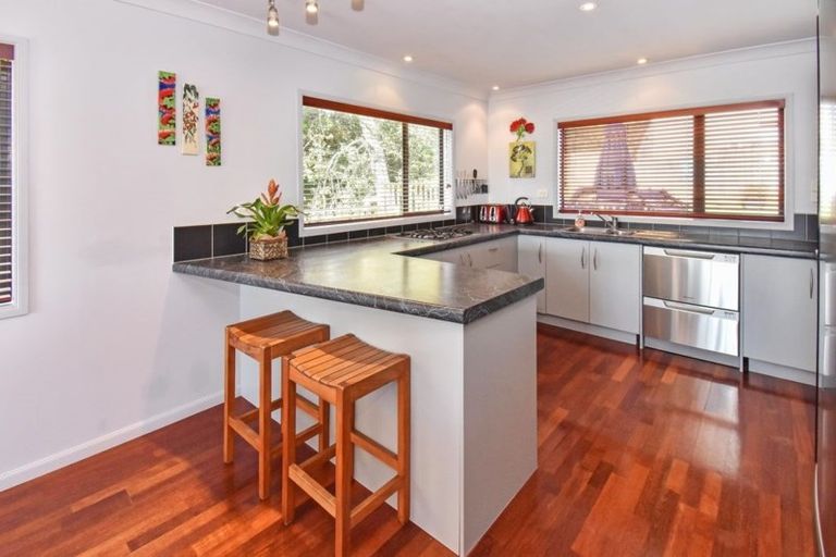 Photo of property in 12 Beirut Court, The Gardens, Auckland, 2105