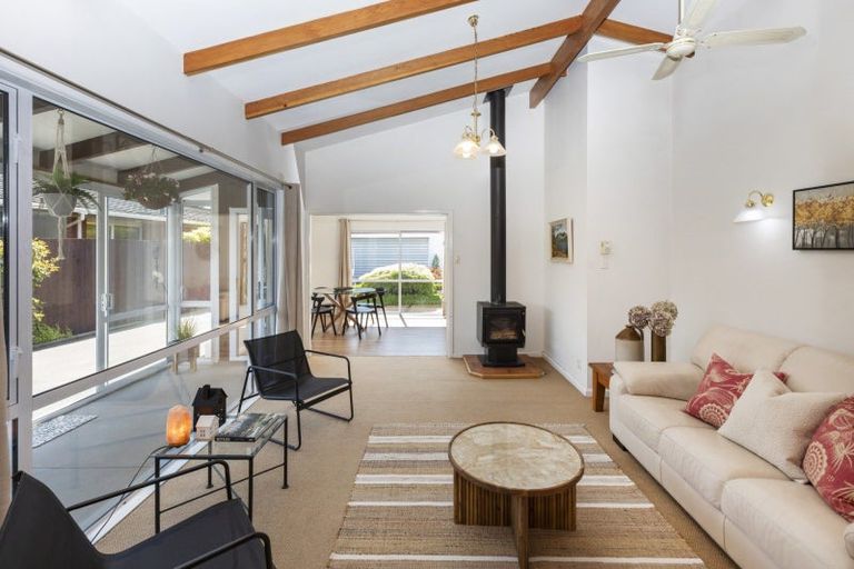 Photo of property in 55 Landsdowne Terrace, Cashmere, Christchurch, 8022