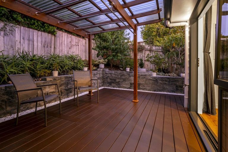 Photo of property in 29a Arrow Road, Forrest Hill, Auckland, 0620