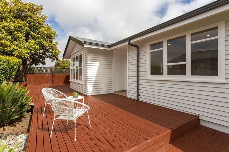 Photo of property in 43 Uxbridge Street, Redwood, Christchurch, 8051