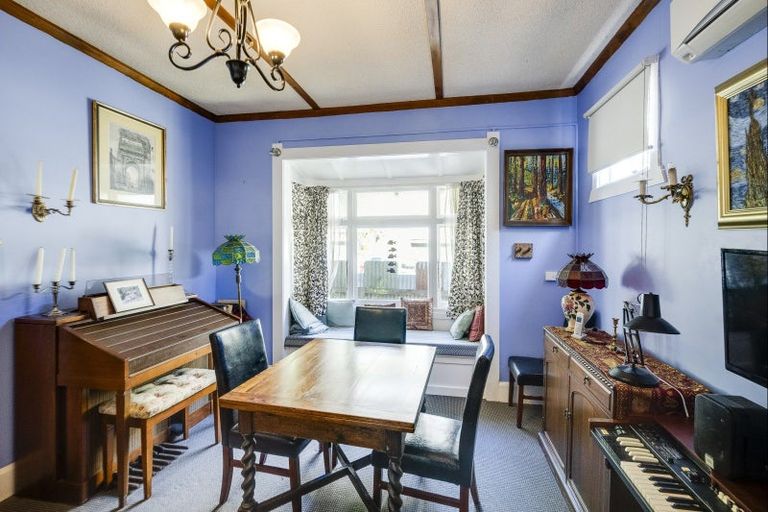 Photo of property in 93 Shakespeare Road, Bluff Hill, Napier, 4110