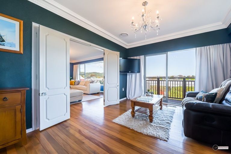 Photo of property in 118a Woburn Road, Woburn, Lower Hutt, 5010