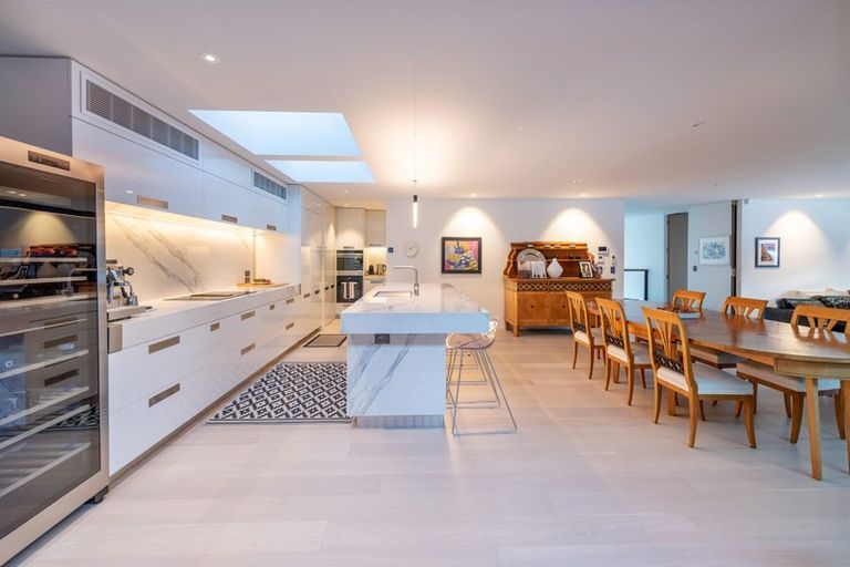 Photo of property in 10 Bay Rise, Wanaka, 9305