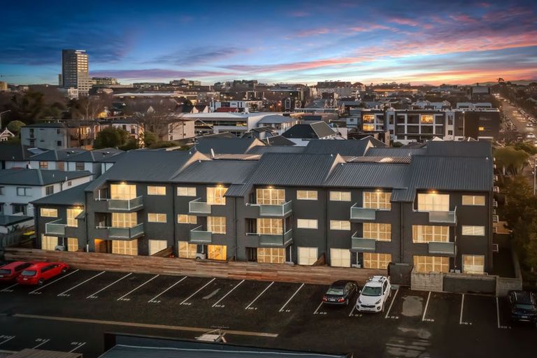 Photo of property in Salisbury Park, 102/226 Salisbury Street, Christchurch Central, Christchurch, 8013