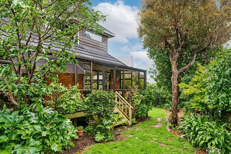 Photo of property in 1/372 Muritai Road, Eastbourne, Lower Hutt, 5013