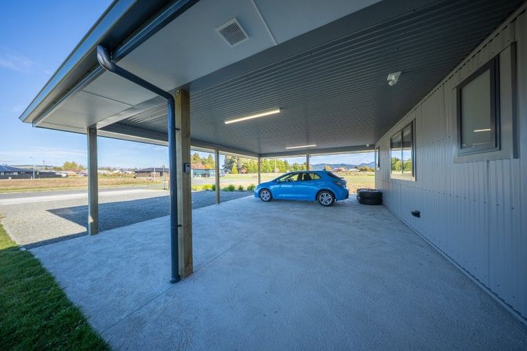 Photo of property in 22 Marakura Drive, Te Anau, 9600