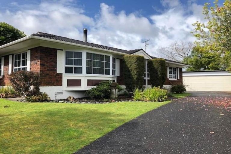 Photo of property in 11 Polandson Place, Opaheke, Papakura, 2113