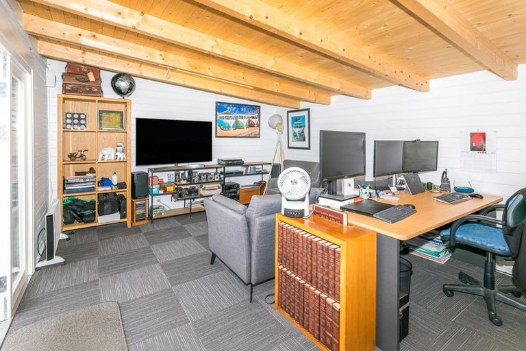 Photo of property in 16 Gillies Avenue, Claudelands, Hamilton, 3214