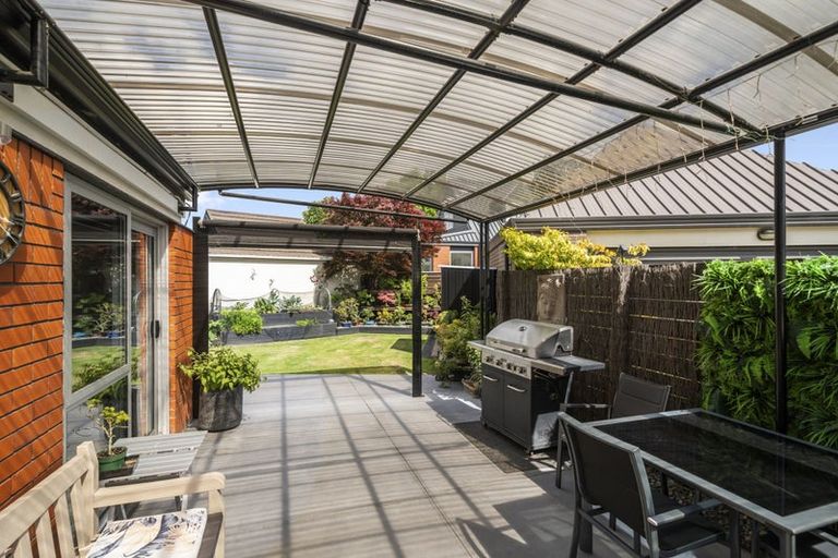 Photo of property in 10 Swithland Place, Avonhead, Christchurch, 8042