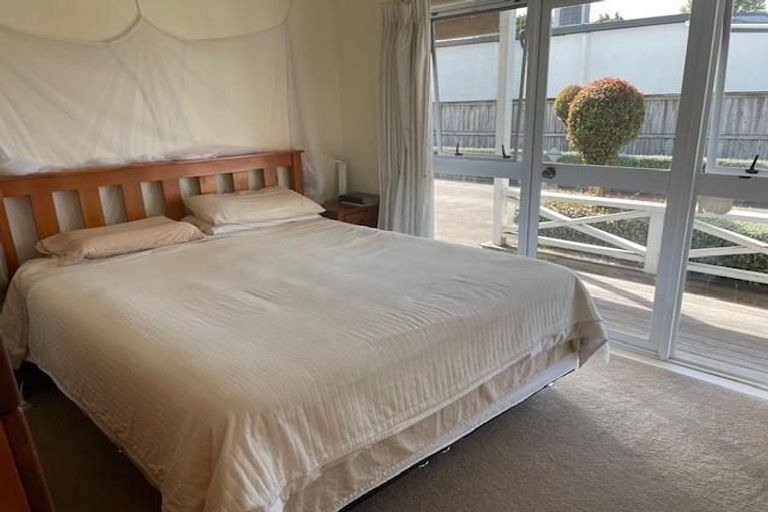 Photo of property in 16 Monument Road, Clevedon, Papakura, 2582