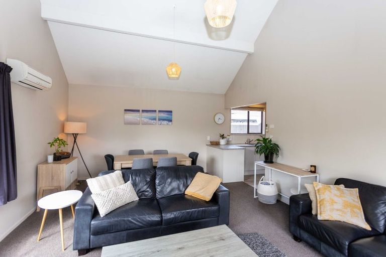 Photo of property in 60b Mcfaddens Road, St Albans, Christchurch, 8052