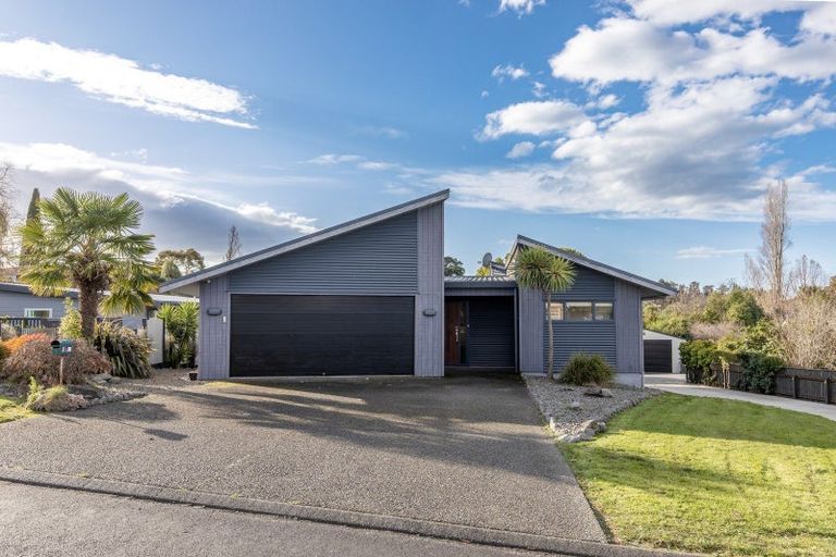 Photo of property in 3 Abbot Avenue, Waipawa, 4210