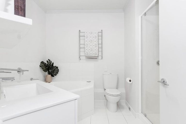 Photo of property in 3/15 Sixth Avenue, Tauranga, 3110