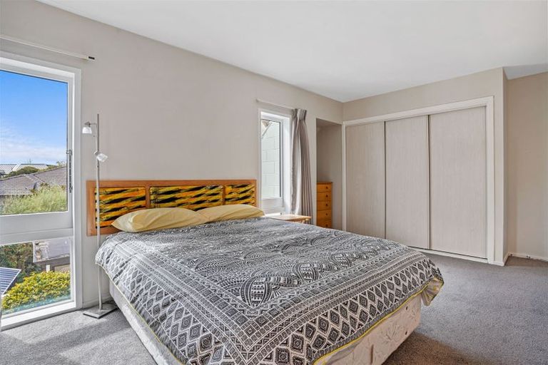 Photo of property in 1 Farnham Place, Ilam, Christchurch, 8041