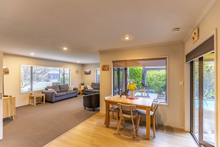 Photo of property in 25 Mcnaughton Place, Onekawa, Napier, 4110