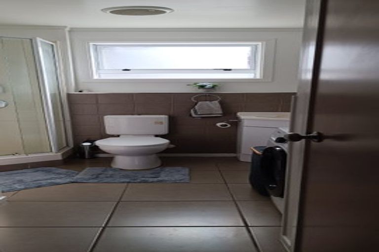 Photo of property in 2/9 Hamilton Road, Papatoetoe, Auckland, 2025