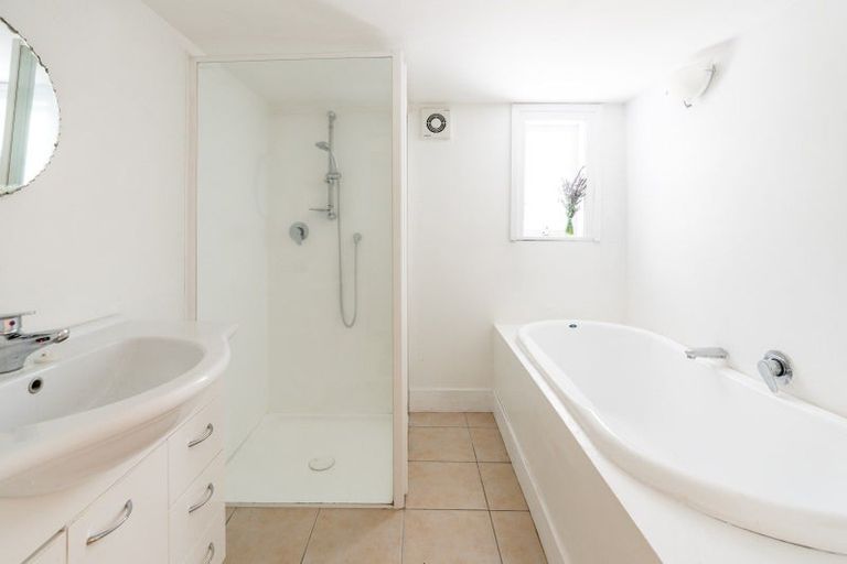 Photo of property in 36 Aro Street, Aro Valley, Wellington, 6021