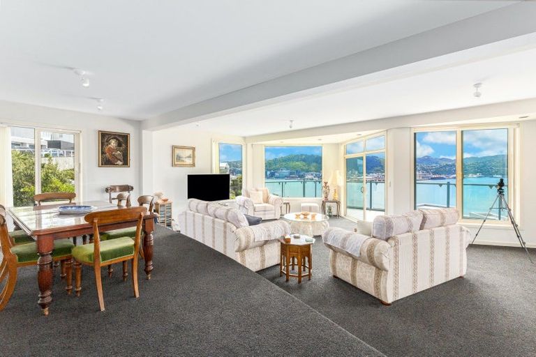 Photo of property in 20 Grafton Road, Roseneath, Wellington, 6011