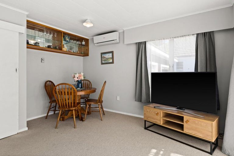 Photo of property in 2/6 Russell Road, Marewa, Napier, 4110