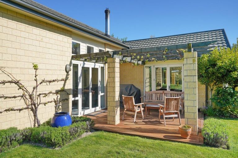 Photo of property in 10 Newton Place, Amberley, 7410