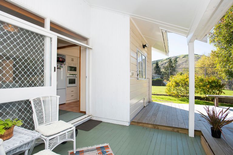 Photo of property in 49 Island Road, Whataupoko, Gisborne, 4010