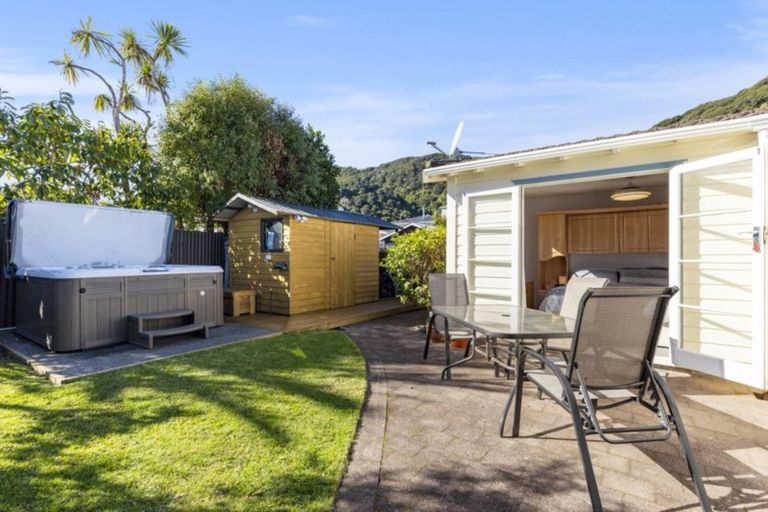 Photo of property in 26 Kauri Street, Eastbourne, Lower Hutt, 5013