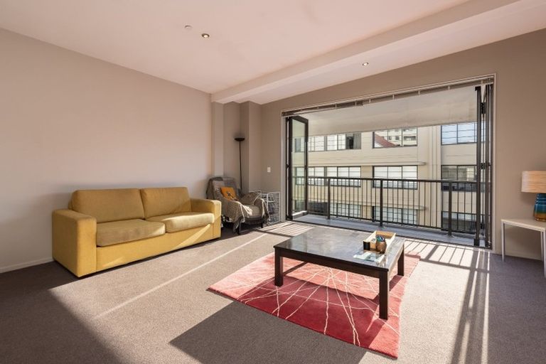 Photo of property in 12 Majoribanks Street, Mount Victoria, Wellington, 6011