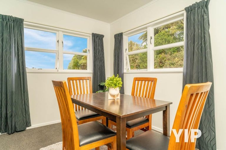 Photo of property in 61 Batchelor Street, Newlands, Wellington, 6037