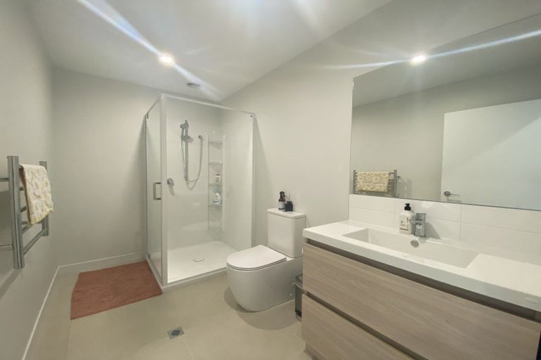 Photo of property in 6 Mcgibbon Lane, Jacks Point, 9371