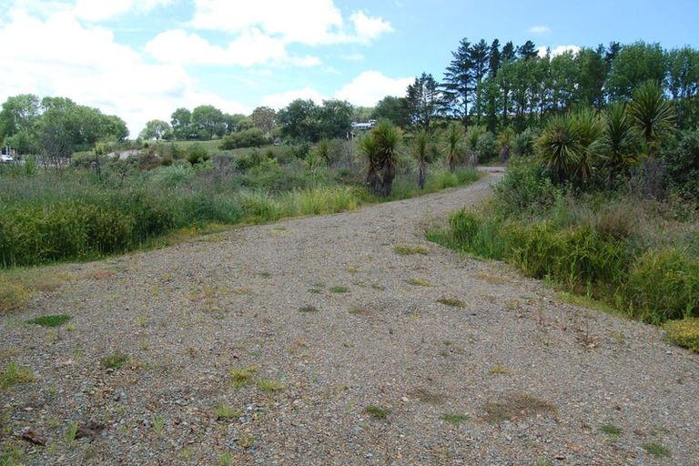Photo of property in 960a Oneriri Road, Kaiwaka, 0573