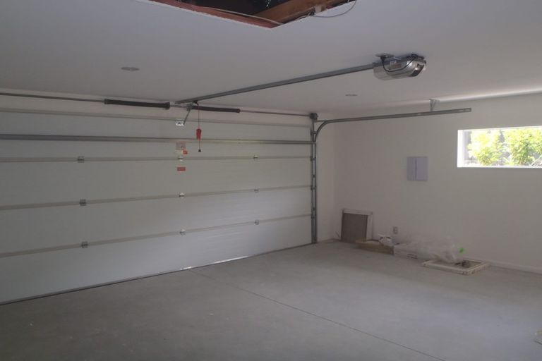 Photo of property in 21 Eastview Crescent, Stanmore Bay, Whangaparaoa, 0932