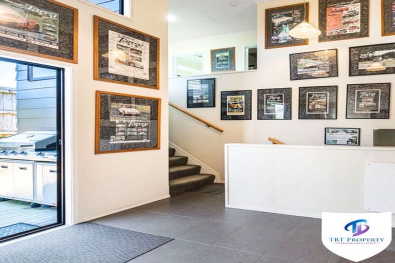 Photo of property in 563 Great South Road, Rosehill, Papakura, 2113