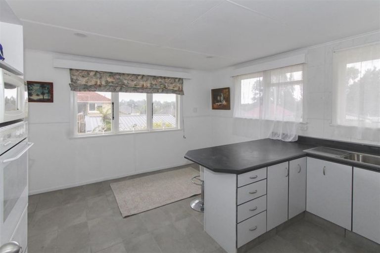 Photo of property in 281 Malfroy Road, Pomare, Rotorua, 3015