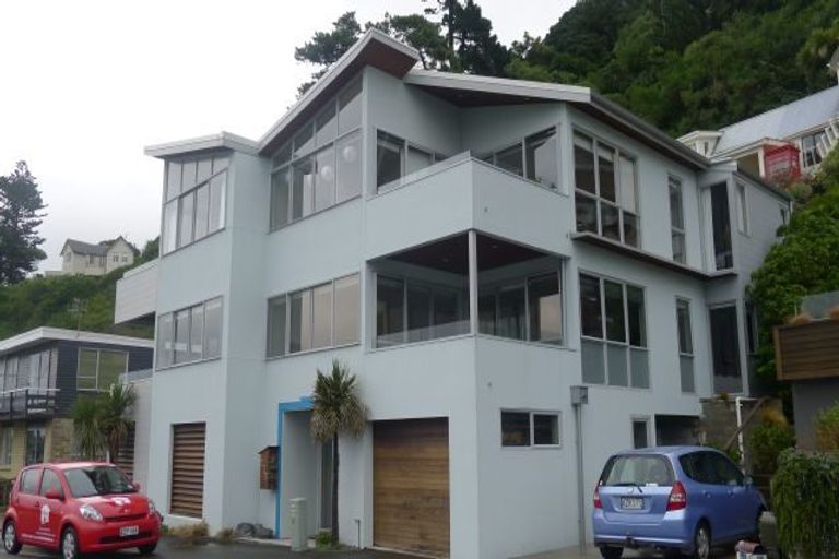 Photo of property in 2/275 Karaka Bay Road, Karaka Bays, Wellington, 6022